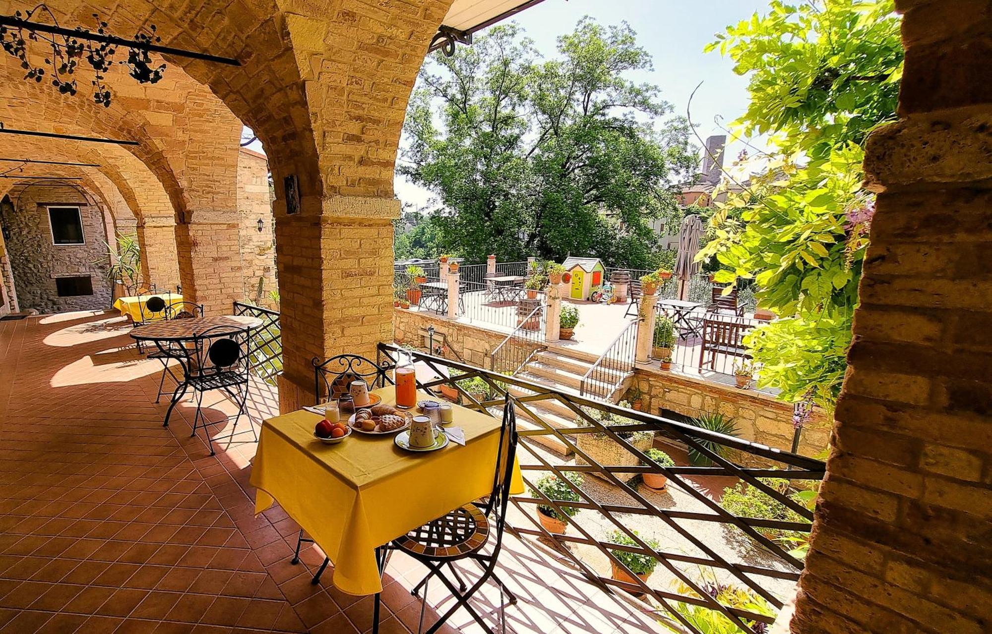 Bed and Breakfast Antico Borgo Piceno à Ascoli Piceno Extérieur photo